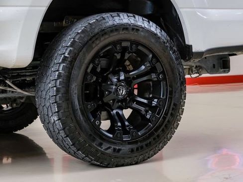 Used 2022 Ford F250 Platinum w/ FX4 Off-Road Package image 55