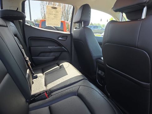 Used 2022 Chevrolet Colorado ZR2 AWD/4WD image 11