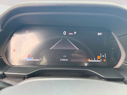 Used 2021 Jeep Grand Cherokee L Limited w/ Luxury Tech Group II image 11