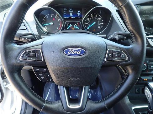 Used 2019 Ford Escape Titanium AWD/4WD image 15
