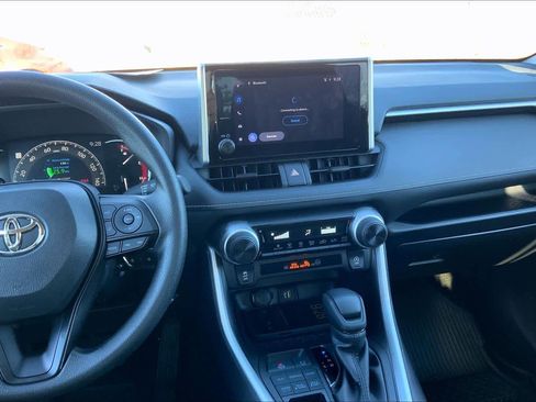 Certified 2025 Toyota RAV4 LE image 6