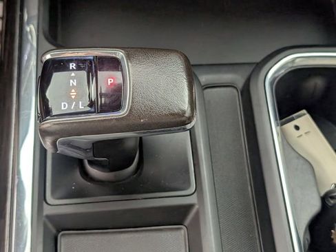 Used 2022 Chevrolet Silverado 1500 LTZ w/ LTZ Premium Package AWD/4WD image 24