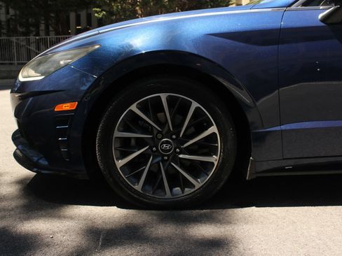 Used 2020 Hyundai Sonata Limited FWD image 11