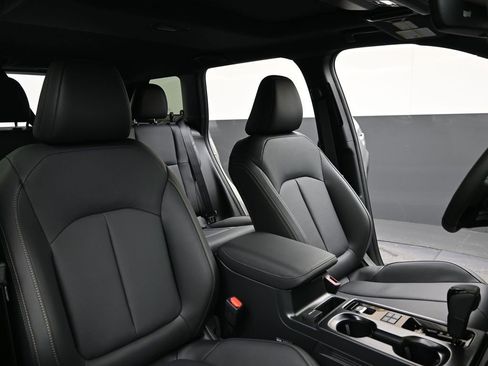 New 2026 Subaru Outback Limited image 13