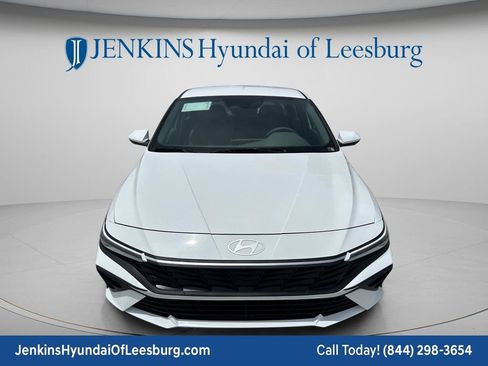 New 2026 Hyundai Elantra SE FWD image 12