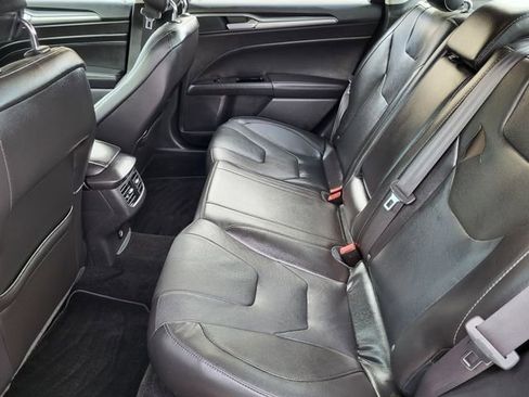Used 2014 Ford Fusion Titanium FWD image 20