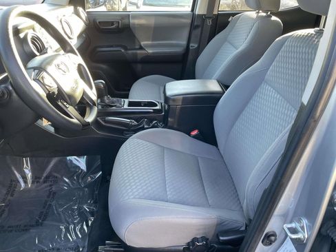 Used 2023 Toyota Tacoma SR w/ SR Convenience Package image 23