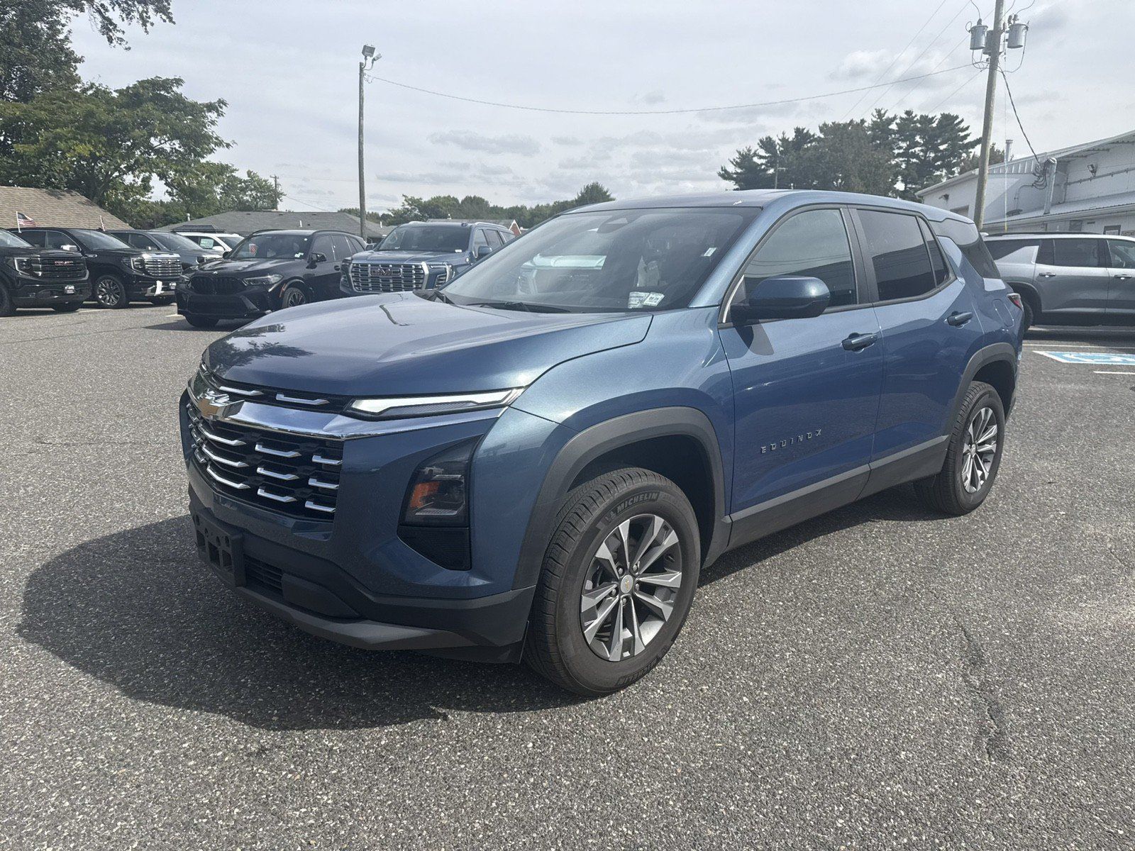 Used 2026 Chevrolet Equinox LT AWD/4WD image 7