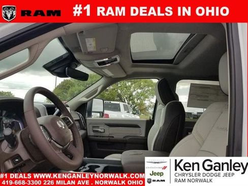 New 2026 RAM 3500 Laramie w/ Max Tow Package AWD/4WD image 13