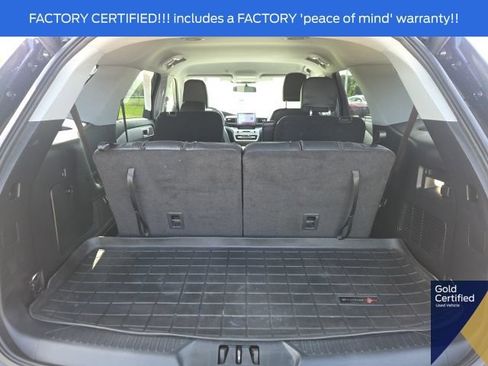 Used 2023 Ford Explorer XLT w/ Equipment Group 202A AWD/4WD image 12