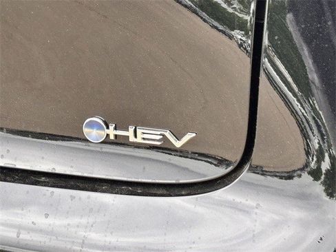 New 2026 Toyota Prius LE image 5