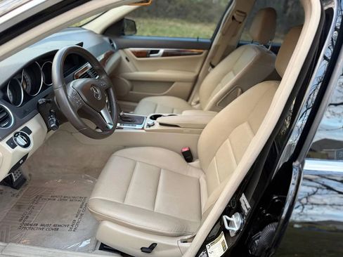 Used 2012 Mercedes-Benz C 250 Sedan w/ Comand Single Disc Pkg image 80