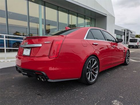 Used 2019 Cadillac CTS V w/ Luxury Package image 4