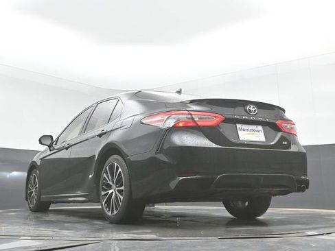 Used 2019 Toyota Camry SE FWD image 44