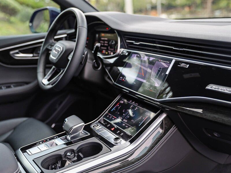 Used 2025 Audi Q8 Premium Plus AWD/4WD image 25