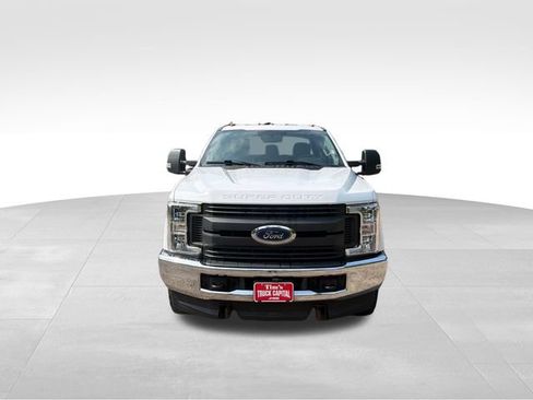 Used 2018 Ford F250 XL w/ Power Equipment Group AWD/4WD image 8