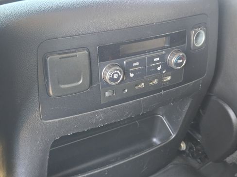 Used 2017 GMC Yukon Denali w/ Open Road Package image 28