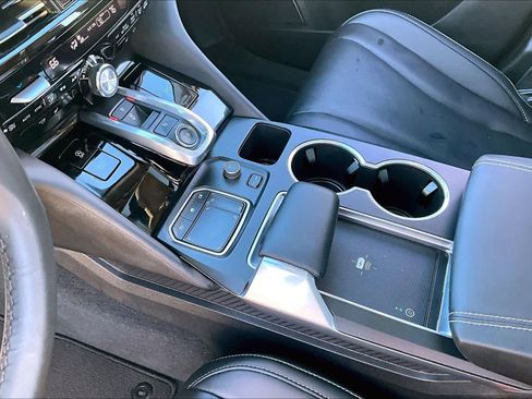 Used 2023 Acura MDX SH-AWD w/ Technology Package image 16