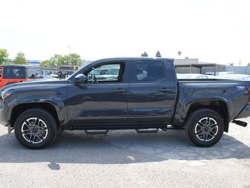 Used 2024 Toyota Tacoma TRD Sport RWD image 7