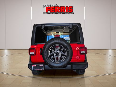 Used 2024 Jeep Wrangler Unlimited Sport AWD/4WD image 4