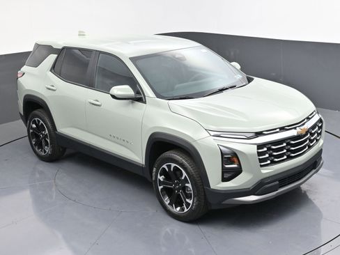 New 2026 Chevrolet Equinox LT w/ Convenience Package II FWD image 49