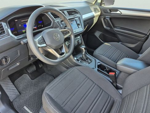 Used 2022 Volkswagen Tiguan S FWD image 19