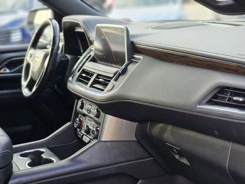 Used 2023 Chevrolet Suburban Premier image 13