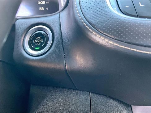 Certified 2024 GMC Yukon SLT image 35