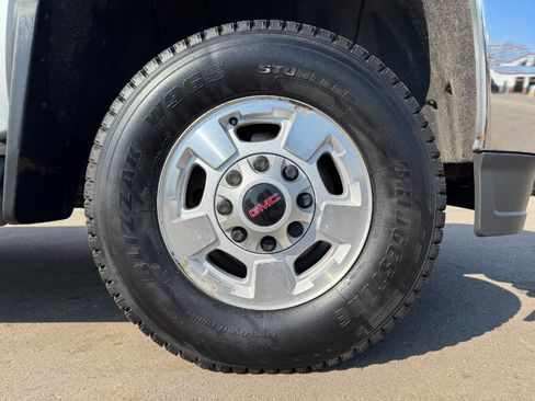 Used 2019 GMC Sierra 2500 4x4 Crew Cab w/ Sierra Convenience Package image 13
