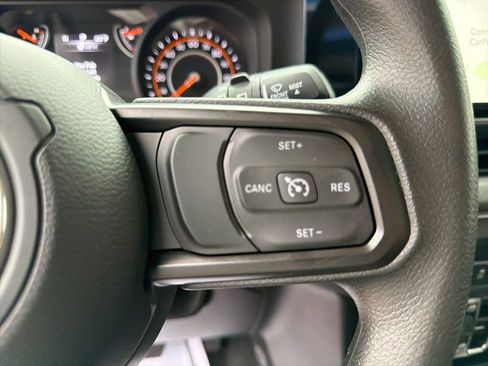 Used 2025 Jeep Wrangler Unlimited Sport AWD/4WD image 20