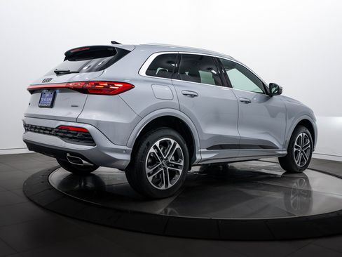 New 2025 Audi Q5 Premium Plus image 4