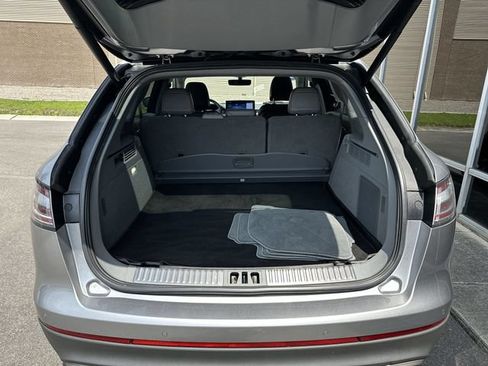 Certified 2022 Lincoln Nautilus Reserve w/ Cargo Utility Package FWD image 25