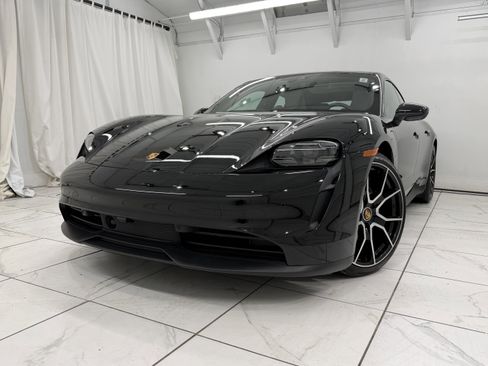 Certified 2024 Porsche Taycan 4S image 8