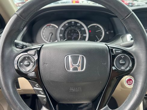 Used 2016 Honda Accord EX-L image 10