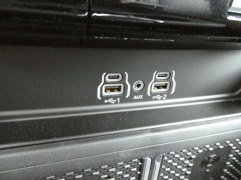 New 2026 RAM 2500 Laramie AWD/4WD image 27