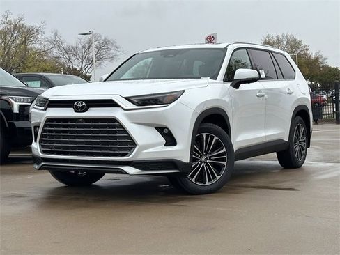 New 2026 Toyota Grand Highlander AWD Hybrid image 1