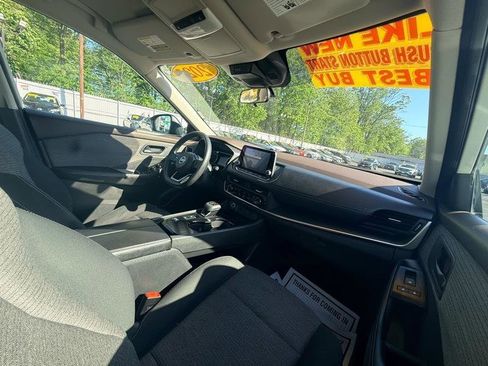 Used 2021 Nissan Rogue S FWD image 16