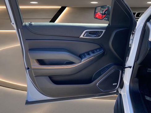 Used 2019 GMC Yukon Denali AWD/4WD image 14
