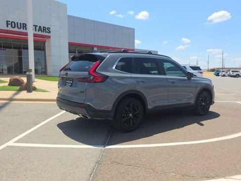 Used 2023 Honda CR-V Sport Touring image 6