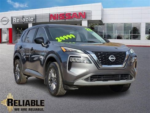 Used 2023 Nissan Rogue S image 1