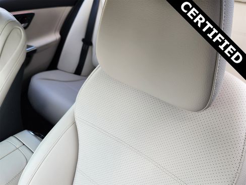 Certified 2025 Mercedes-Benz C 300 4MATIC Sedan image 25