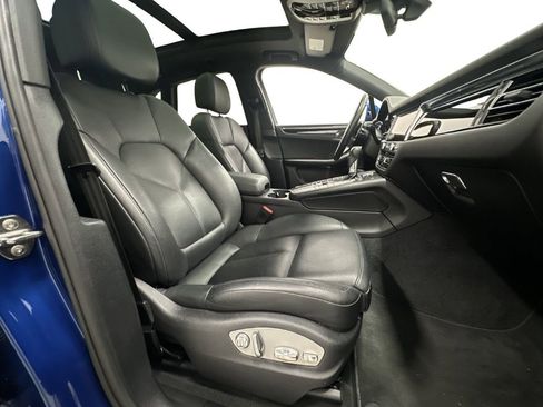 Used 2020 Porsche Macan AWD/4WD image 16