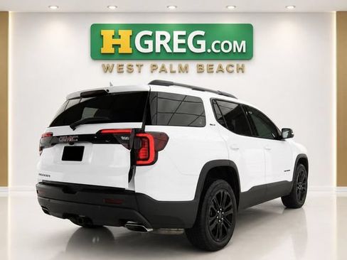 Used 2023 GMC Acadia SLT w/ Elevation Edition FWD image 6