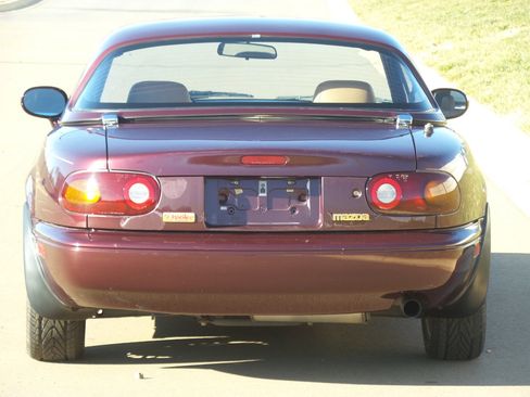 Used 1995 MAZDA MX-5 Miata image 7