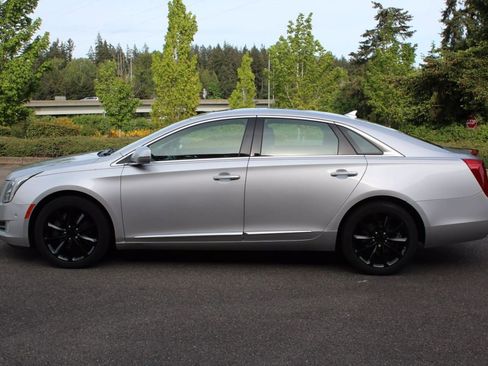 Used 2014 Cadillac XTS Luxury image 5