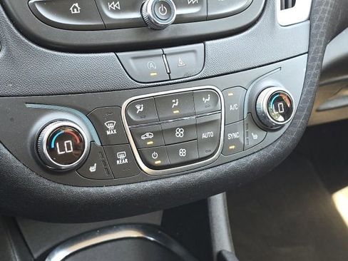 Used 2024 Chevrolet Malibu LT image 29