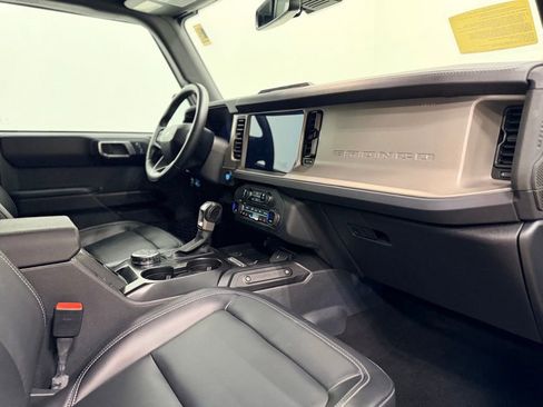 Used 2025 Ford Bronco Outer Banks AWD/4WD image 20