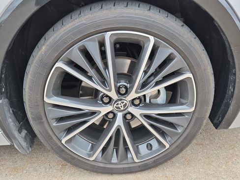 Used 2026 Toyota Prius XLE image 15