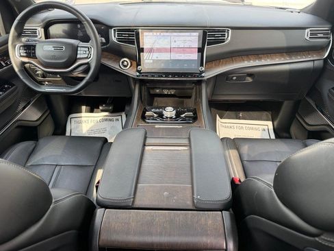 Used 2024 Jeep Grand Wagoneer Series I AWD/4WD image 9