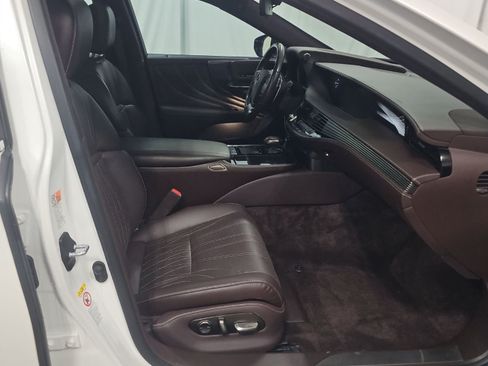 Used 2018 Lexus LS 500 AWD w/ Interior Upgrade Package image 9
